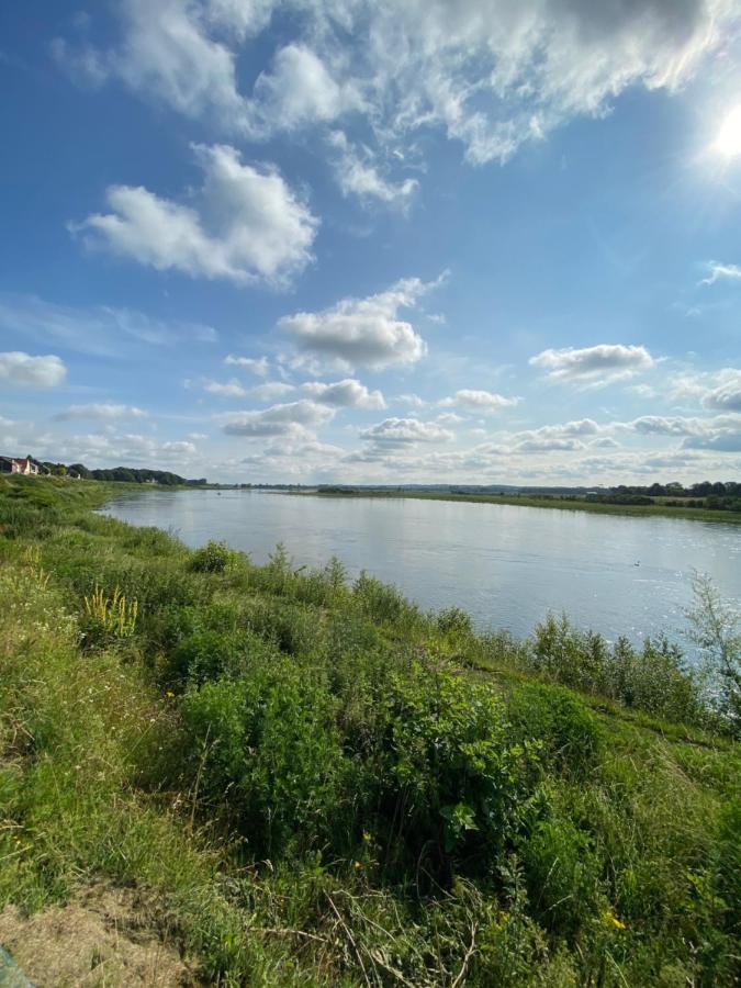 Maashuys Villa Ланакен Екстериор снимка